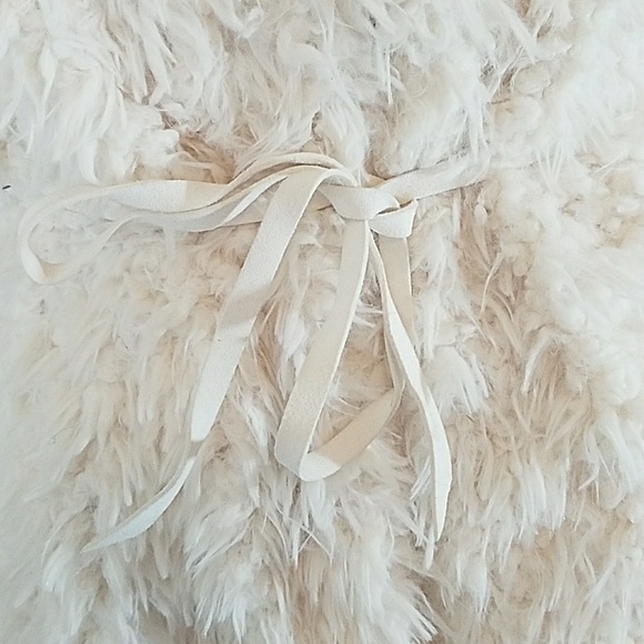 INC Faux Fur Vest S/M New - Picture 2 of 8